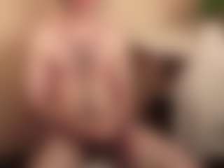 Live cam show with Dave - Bedroom on Camsoda