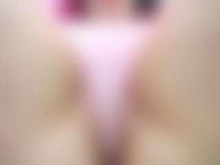 miasantana18 MILF webcam performer live streaming