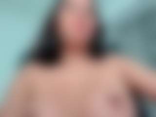 paulinamirren's Live Sex Cam Show