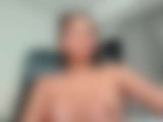 paulinamirren's Live Sex Cam Show