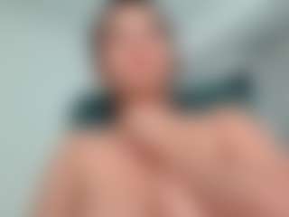 paulinamirren's Live Sex Cam Show