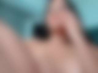 Live cam show with paulinamirren - Dildo Or Vibrator on studioflirtlive.com