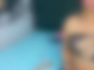 Live cam show with zoeks - Squirt Mature on studioflirtlive.com