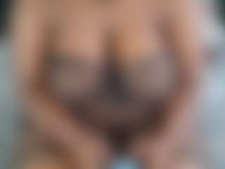 Live cam show with Betta-Lorie - New Blowjob on live18s.com