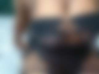 Live cam show with Betta-Lorie - New Brown Eyes on instabang