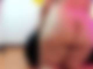 Live cam show with Brooklin3030 - New Big Ass on AdultVida.com