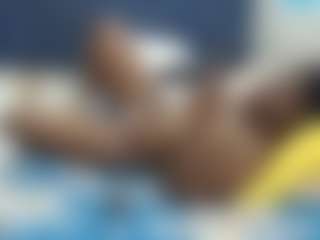Live cam show with DarkGodess - New White on Livezox