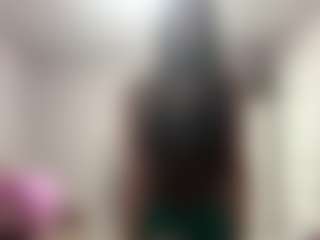 Live cam show with Maliba - Flashing on TeamSkeetLive