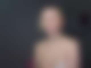 Live cam show with Melissa - Erotic Dance on TeamSkeetLive