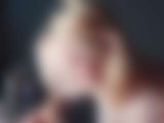 Live cam show with Melissa - New Brown Eyes on Strip Flash - Live Sex Shows