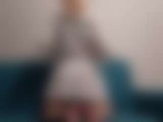 Live cam show with Melissa - New Young Adult on intimatelivegirls.com