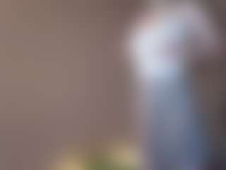 Live cam show with Melissa - New Young Adult on Camsoda