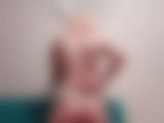 Live cam show with Melissa - New Sexwebcam on AdultVida.com