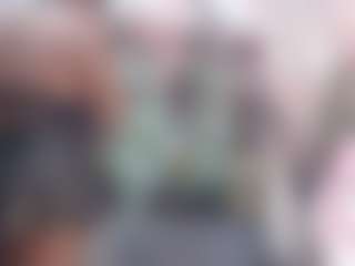 Live cam show with IvoryVelvet - Oil on crypto-cams