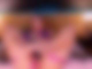 Live cam show with Lissa Monroe - Natural on Camsoda