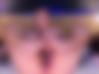 Spettacolo in cam dal vivo con Lissa Monroe - Blonde Hair College su Camsoda