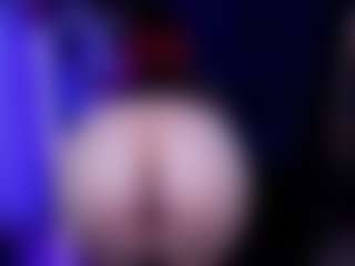 NikkiGinger's Live Sex Cam Show