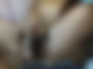 petitecandy's Live Sex Cam Show