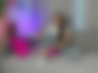 Live cam show with SamyLeen - Fingers on Camsoda