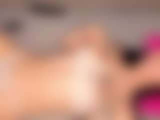 Live cam show with SamyLeen - Granny Big Tits on Camsoda