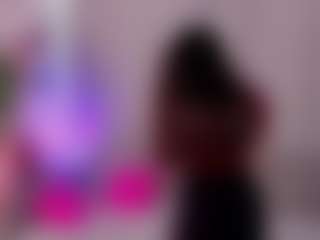 Live cam show with SamyLeen - Interactivetoy Granny on CamClone