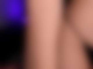 Live cam show with SamyLeen - Natural on fuklive.com