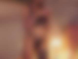 Theamberland MILF webcam performer live streaming