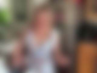 Live cam show with HotSora - New Brown Eyes on Milfs Live