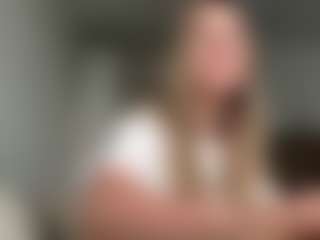 Live cam show with MayolaCahill - Cute on CamClone