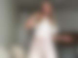 Live cam show with MayolaCahill - College on Streamer API