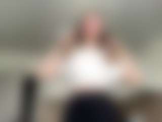 Live cam show with MayolaCahill - College on Mixed Magazine Live