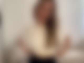 Live cam show with MayolaCahill - Athletic Young Adult on StripNow