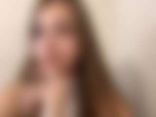 OraleeProuty's Live Sex Cam Show