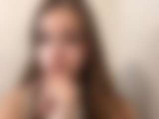 OraleeProuty's Live Sex Cam Show