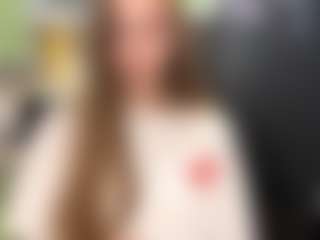 OraleeProuty's Live Sex Cam Show