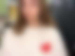 OraleeProuty's Live Sex Cam Show