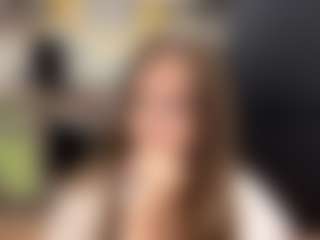 Live cam show with OraleeProuty - Erotic Dance on Latina Girls