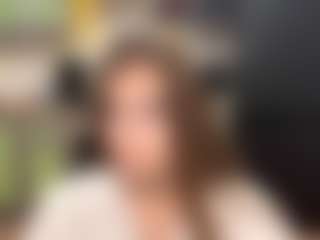 Live cam show with OraleeProuty - Drinking on milfzrlive.com