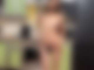 OraleeProuty's Live Sex Cam Show