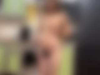 OraleeProuty's Live Sex Cam Show