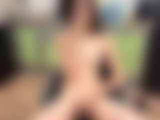 OraleeProuty's Live Sex Cam Show