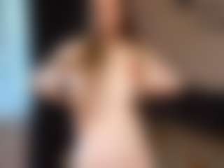 OraleeProuty's Live Sex Cam Show