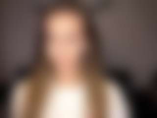 OraleeProuty's Live Sex Cam Show