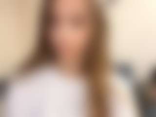 OraleeProuty's Live Sex Cam Show