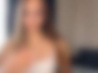 OraleeProuty's Live Sex Cam Show