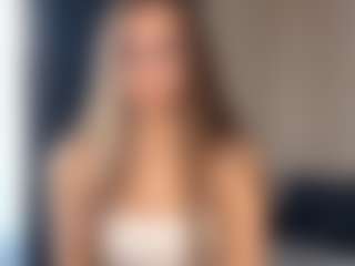 OraleeProuty's Live Sex Cam Show