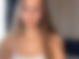OraleeProuty's Live Sex Cam Show