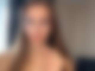 OraleeProuty's Live Sex Cam Show