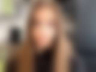 OraleeProuty's Live Sex Cam Show