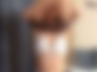 OraleeProuty's Live Sex Cam Show
